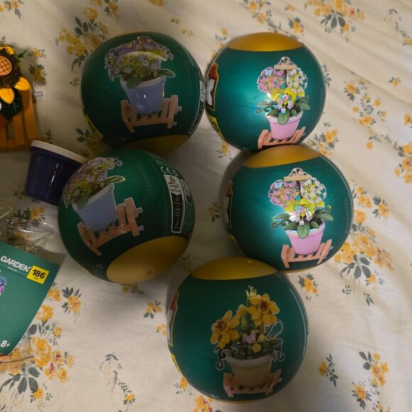 Zuru Max Garden Collection Balls Building Blocks - Picture 4 of 4